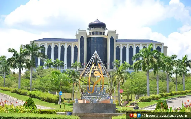 Islamic Universities in Malaysia (4)
